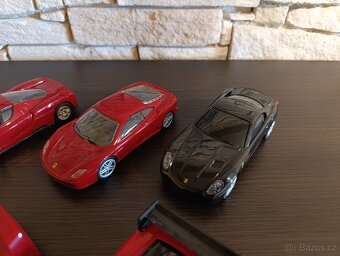 Modely autíčka Ferrari Shell. - 8