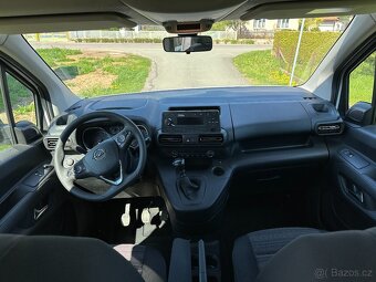 Opel Combo 1.2 TURBO 81kw, r.v. 10/2019 stav km: 97.626 DPH - 8