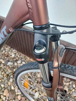 Trekové kolo Giant X-sport 3 - 8