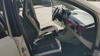 Volkswagen UP - 8