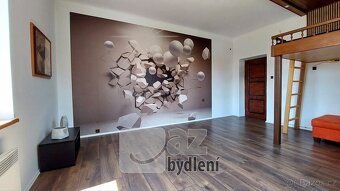 3+1 mezonet, 108 m2, garáže, velká zahrada, vjezd vraty na D - 8