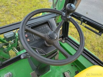 John Deere 1203 vřetenová sekačka - 8