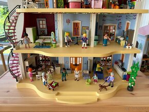 Playmobil® Dollhouse 70205 Velký dům pro panenky a prislusen - 8
