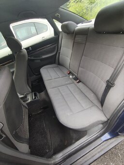 Audi A4 1.8 - 8
