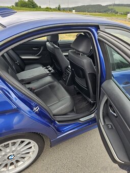 BMW E90 325d - 8
