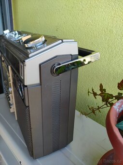 HITACHI TRK - 8190E - BOOMBOX - 8