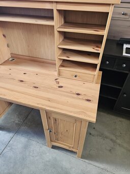KRÁSNÝ PSACÍ STŮL IKEA HEMNES - 8