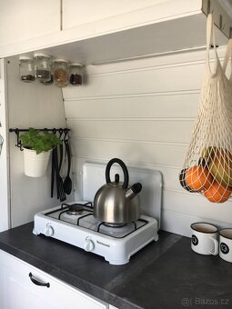 Obytná dodávka Ford Transit 2009 - 8