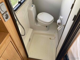 Knaus Sudwind 500 / 100 km/h/ Francouzská postel - 8