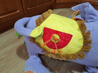 Multiaktivni plyšový osel Niny - 8