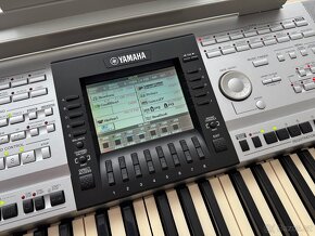 Klávesy Yamaha PSR-3000 - 8