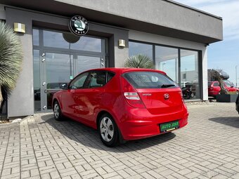 Hyundai i30 1,4 16V 80kW CVVT KLIMA 2 SADY KOL - 8