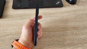 Motorola G54 5G tmavý 12/256GB - 8