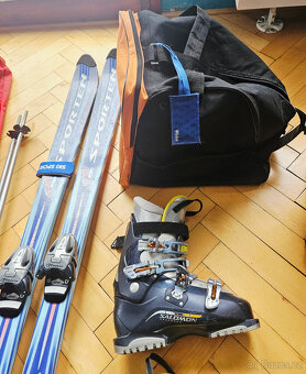 Kompletní lyžařský set (lyže, boty, hole) - 8