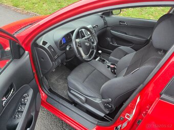 Hyundai i30, 1.6CRDi CW 85kw - 8