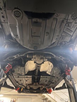 Dodge Challenger 5.7 Hemi - 8