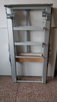 Bílá třídílná tabule na fix s projektorem - 8