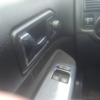 Vw Golf 1.6 74 kw - 8