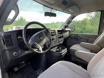 Chevrolet Express 2016, 8 míst, maxi verze, 46 000 km - 8