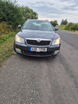 Prodám Škoda Octavia 2 1,6tdi DSGr.v 2010 - 8