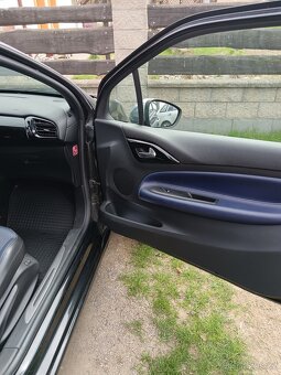 DS 3 1.2 pure tech 81 kW automat r.v 2016 - 8