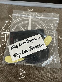 Troy Lee Designs D2 Carbon - 8