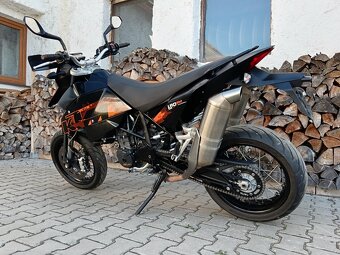 KTM 690 SM supermoto - 8