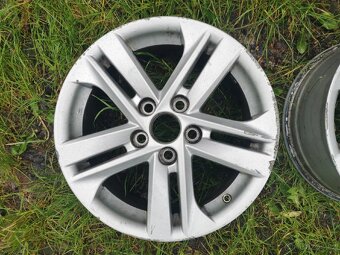 Alu kola original Toyota Auris, Corolla R16 7Jx16 5x114,3 - 8
