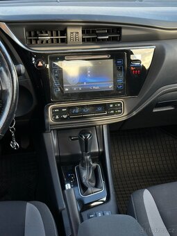 Toyota Auris - 8