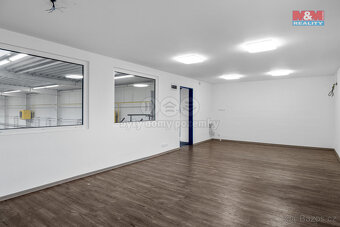 Pronájem skladu, 905 m², Lichoceves - 8