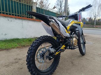 Enduro Asix xb 83 - 8
