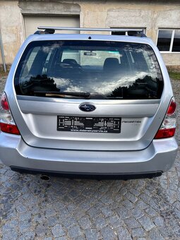 Subaru Forester 2.0 benz - 8