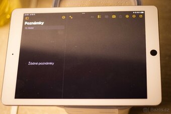 (Prodáno) iPad (5. generace), 128 GB - 8