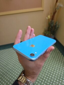 Apple iPhone Xr 64GB blue - baterie 89% - 8