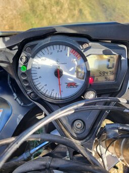 Suzuki GSX-R - 600 - 8
