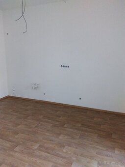 Dlouhodobě pronajmu byt 80m2 na Střekově - 8