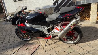 Aprilia RSV 1000 R - 8