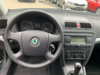 Škoda Octavia combi 1.6 MPI Ambition r.v.2005 - 8
