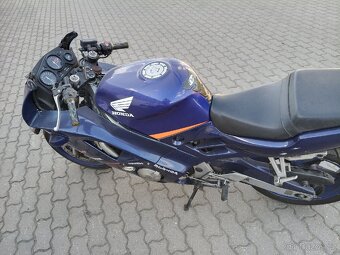 Honda CBR 600 - 8