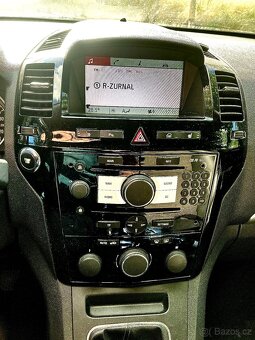 Opel ZAFIRA B - 8