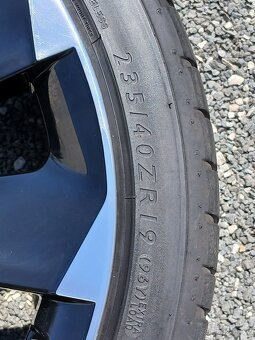 Pěkná orig alu kola Supernova, Š Superb Dunlop 235/40/19 - 8