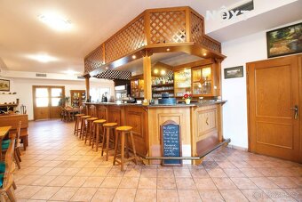 Prodej komerční Restaurace, 812㎡ - 8