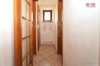 Prodej výrobního objektu s rodinným domem, 1200 m², Spálov - 8