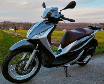 Piaggio Medley 150 - 8