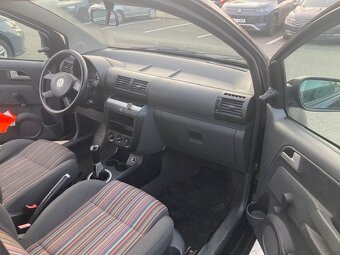 VW FOX 1,2 40kW - 8
