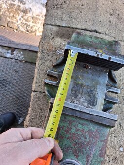 Sverak strojni stredni,cena 2500kc - 8