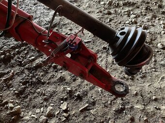 Prodáme tažený postřikovač KVERNELAND - 8