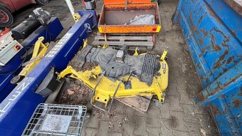 John Deere x949 s vytápěnou kabinou - 8