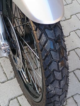 Honda xl650V - 8