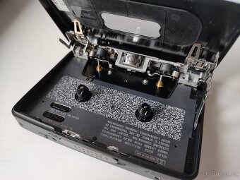 PRODÁNO - Walkman Sony WM-EX618 + příslušenství - 8